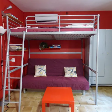 Chez Odile Daire *